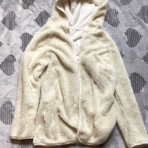 Fluffy white sweater!✨✨